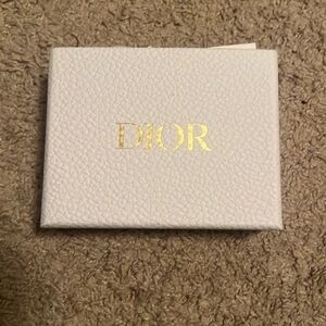 PERFUME LIPSTICK FACE SERUM NEWWWW